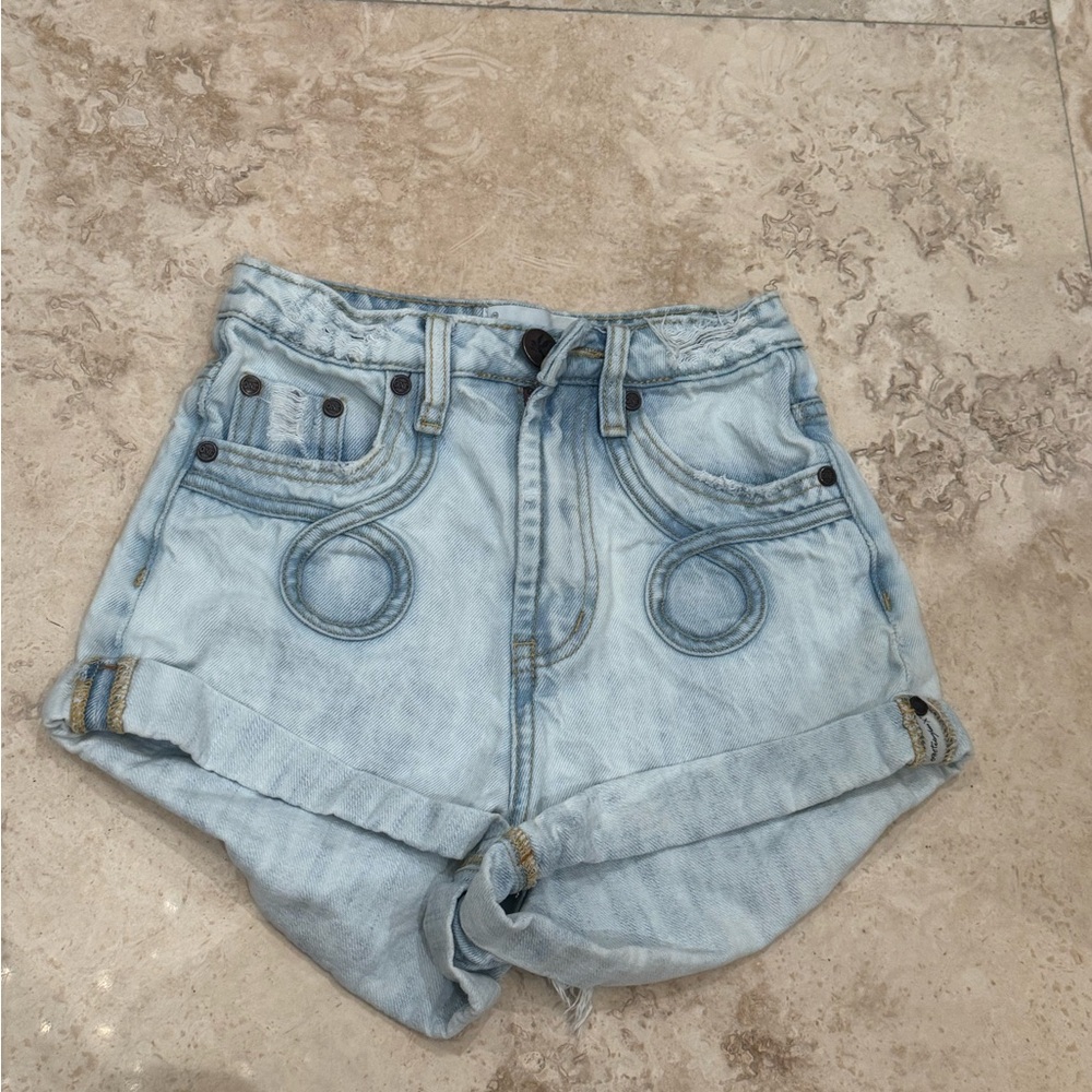 One Teaspoon Light Wash Denim Shorts - Blue
